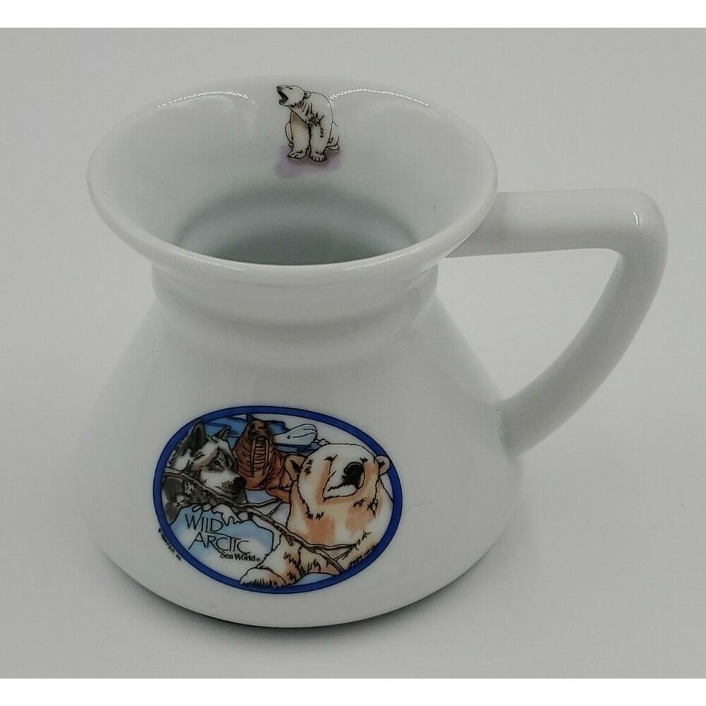 Sea World Wild Artic Coffee Mug With Rubber Bottom 1995 White